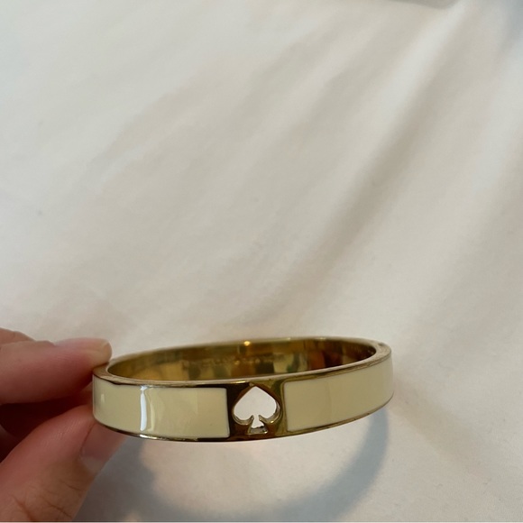 Kate Spade Hole Punch Spade Hinge Bangle Bracelet - Picture 13 of 14